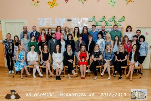 třída zaměstnanci školy.jpg