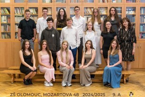 třída 9A.jpg